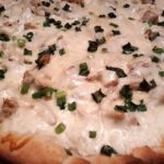 Olive Garden Chicken Alfredo Pizza
