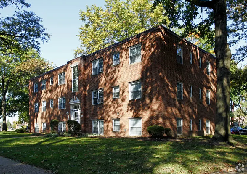 Broadview Gardens Apartments Cleveland Ohio