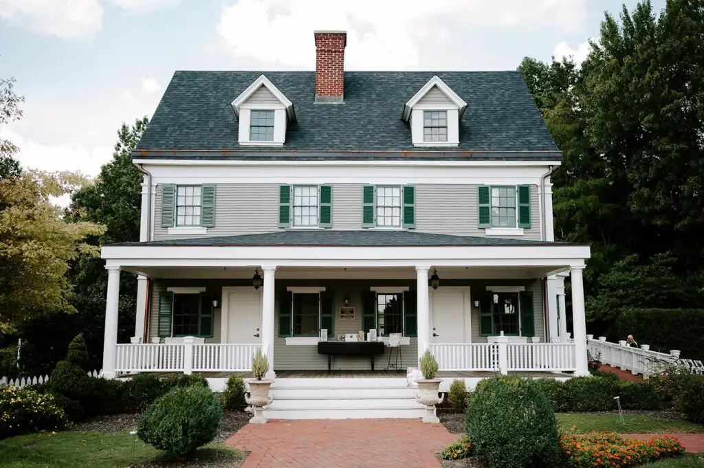 Historic Ambassador House And Heritage Gardens