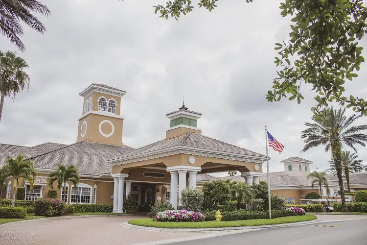 Aston Gardens Naples Fl