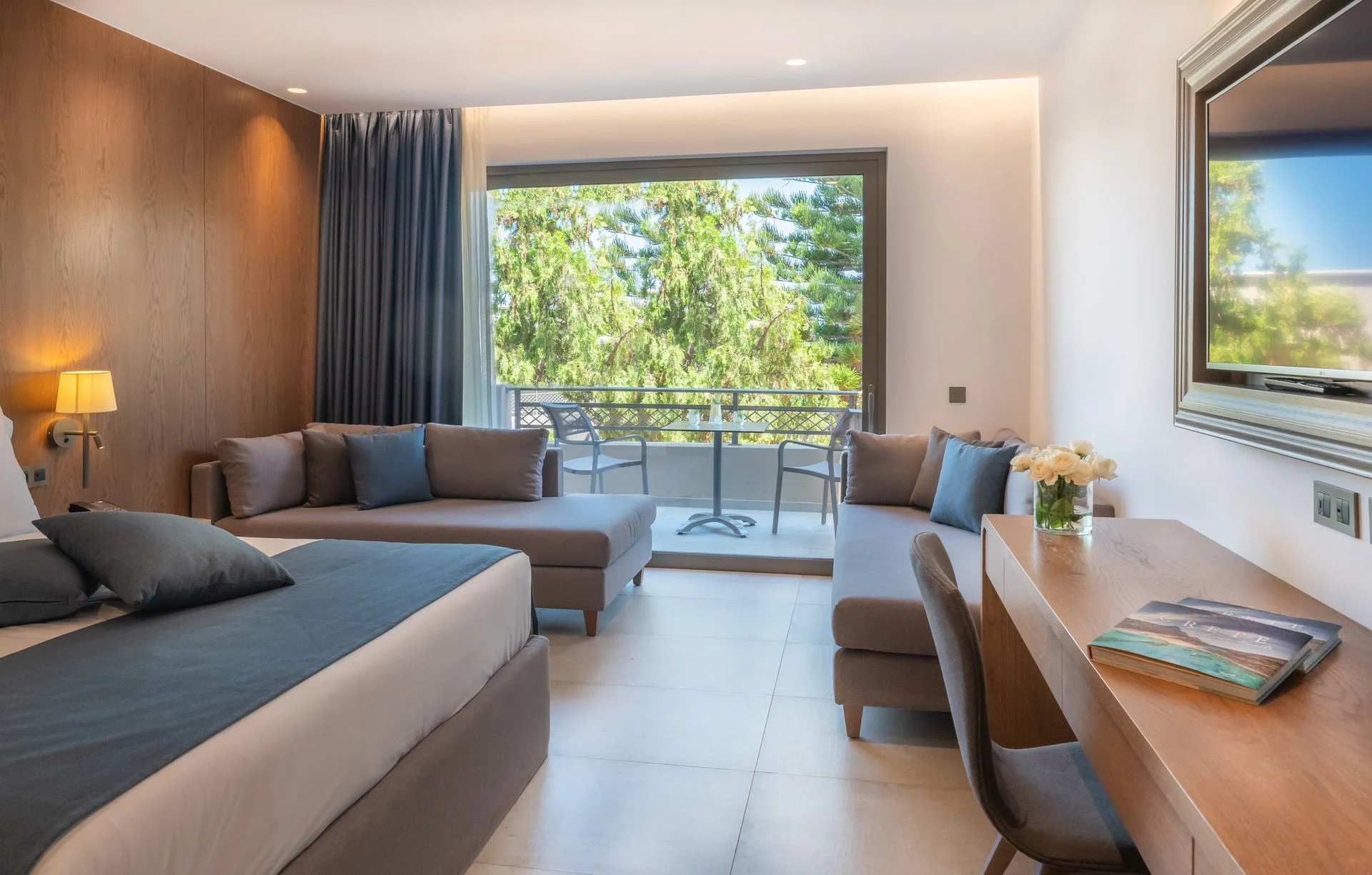 Beach Gardens Luxury Resorts With Family Suites