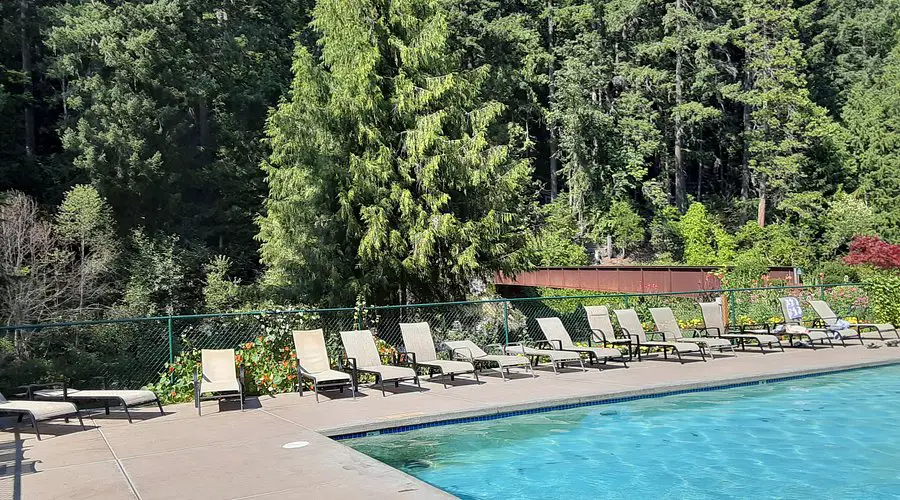 Belknap Hot Springs Lodge And Gardens Reviews