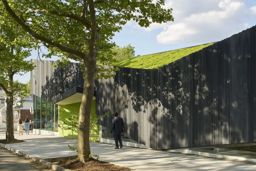 Kew Gardens Hills Library