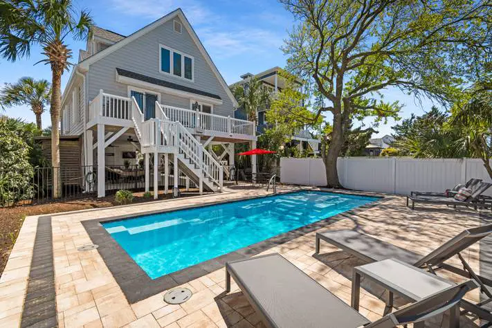 Luxury Vacation Rentals Beach Gardens With Pool