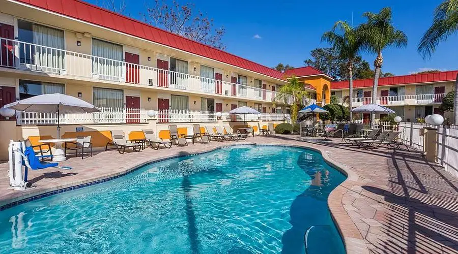 Miami Gardens Elite Roof Leak Day Rates