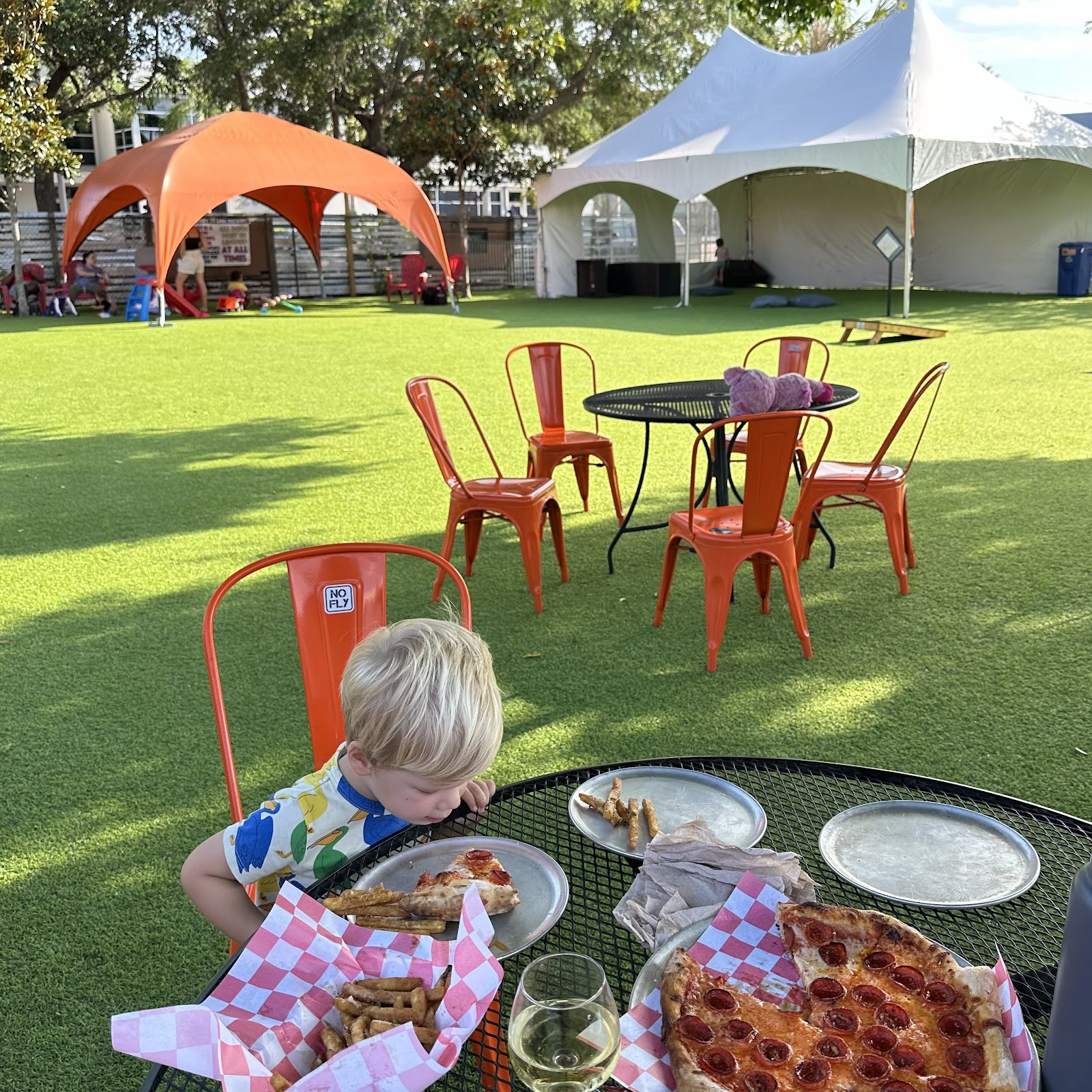 family friendly restaurants in palm beach gardens with kids menus