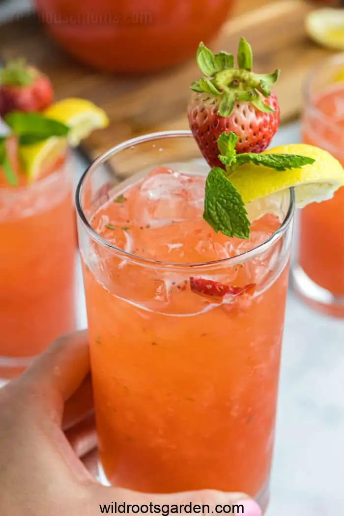 olive garden spiked strawberry lemonade recipe refreshing summer drink