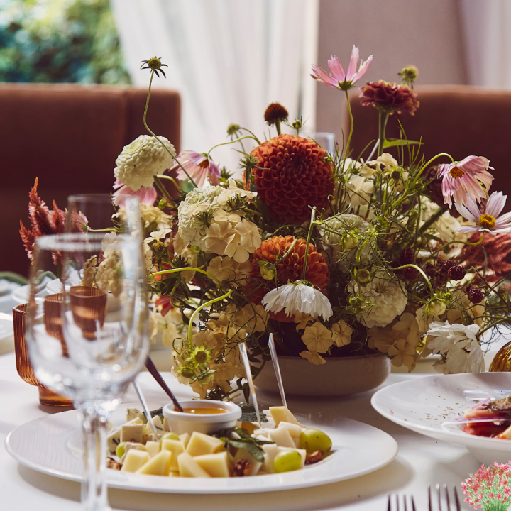 15 Wedding flower Bar Ideas for Corporate Events