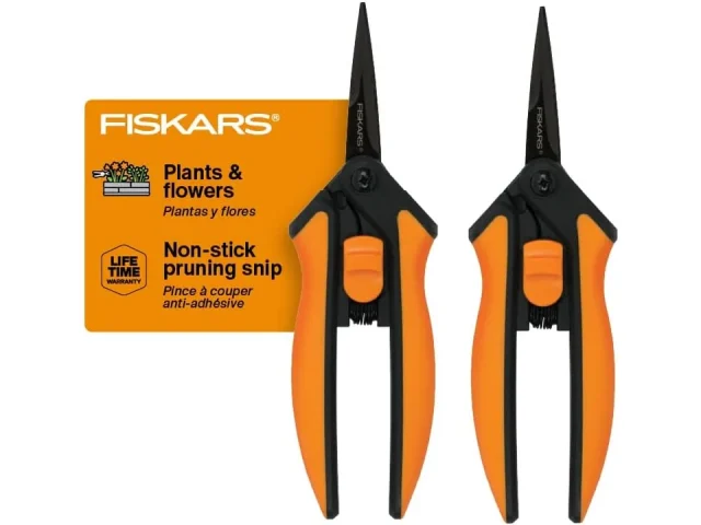 Fiskars 6″ Pruning Scissors – In-Depth Review