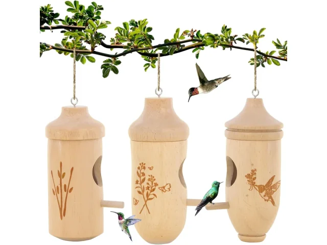 Hummingbird House – Natural Wooden Hummingbird Houses