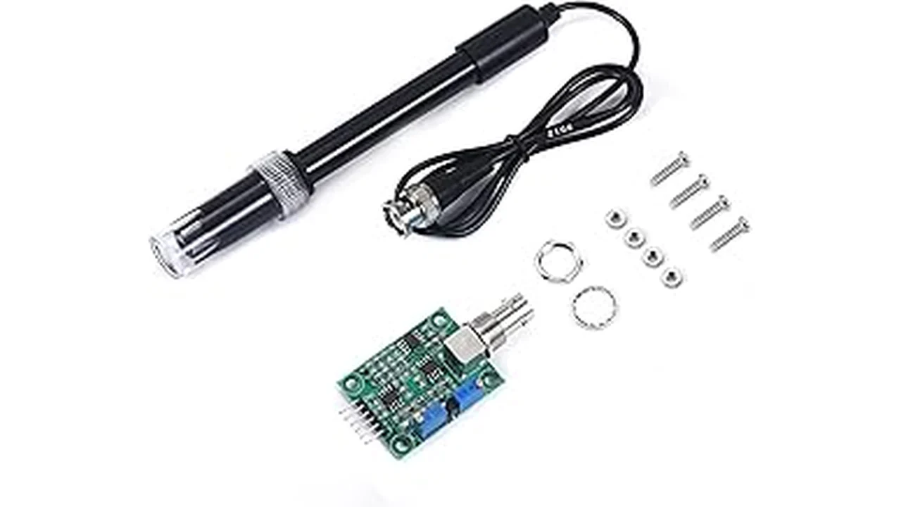 The image shows a close-up of an Arduino pH sensor kit for hydroponics, ready for use.