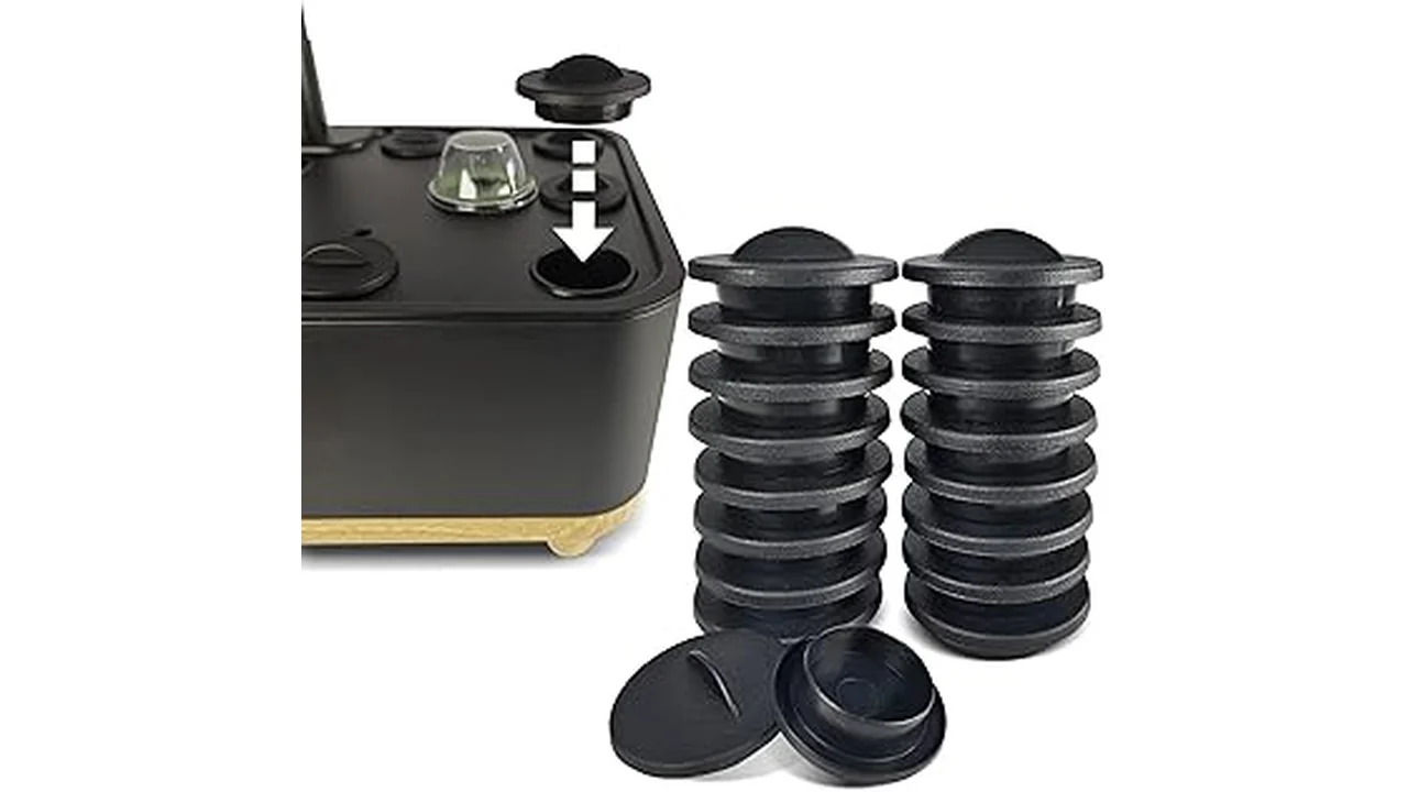 The image shows a hydroponic setup with a clear heat cover designed for optimal plant growth.