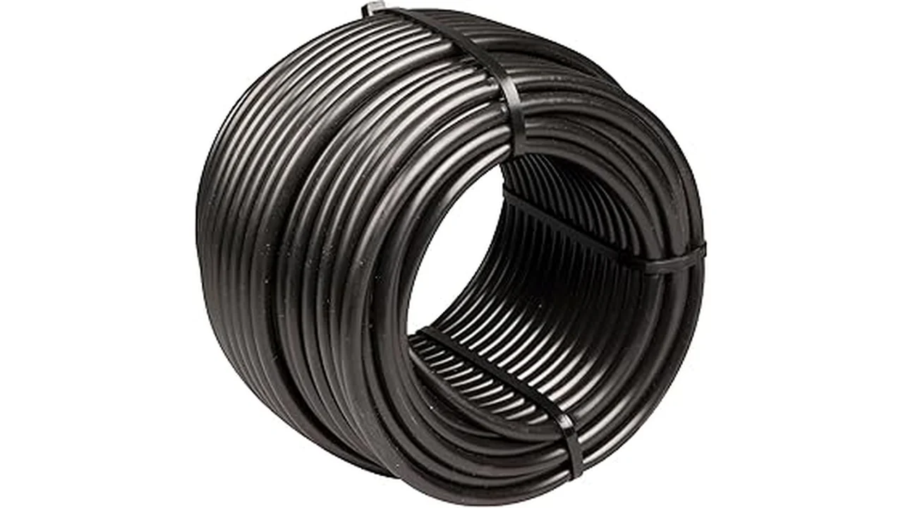 The image shows various PVC pipes, commonly used in top hydroponics NFT systems.